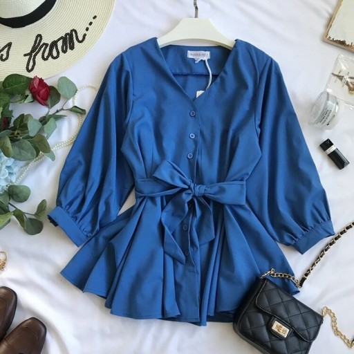 Damesblouse met madeliefjesstrik