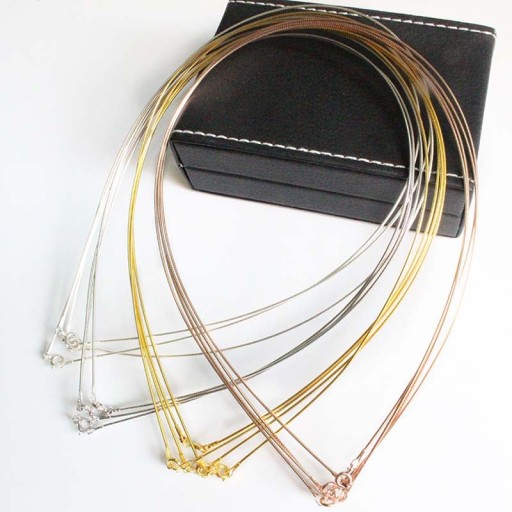 Damesketting M81