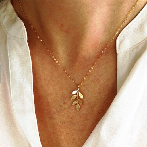 Damesketting met bladtak