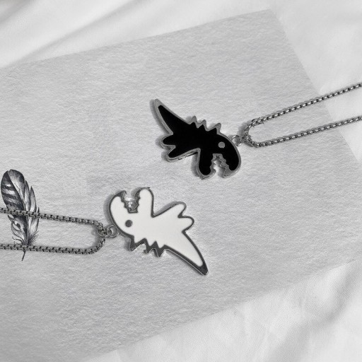 Damesketting met dinosaurus