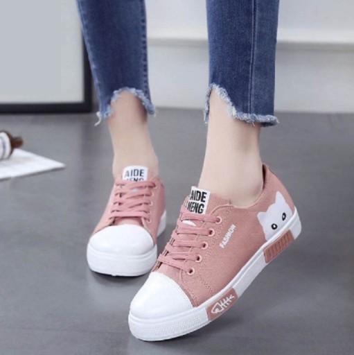 Damesneakers med kat J1790