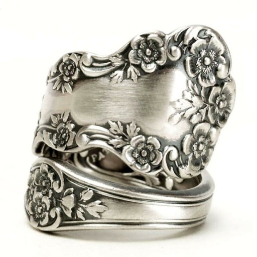 Damesring met bloemen D2650