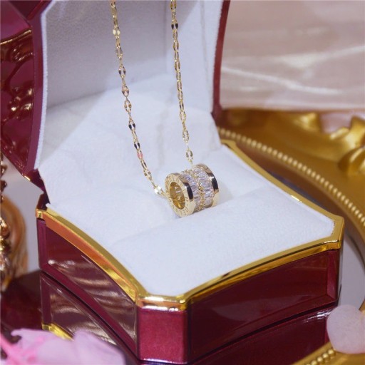 Damhalsband med hänge D197