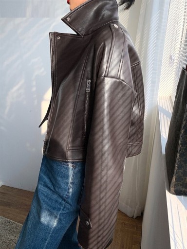 Dámska bunda z umelej kože P2022