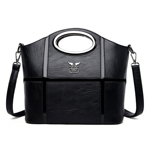 Dámska crossbody kabelka s oválnym uškom v kovovom rámčeku Lesklé pruhy Zadná kapsa na zips Odnímateľný popruh PU koža 26 x 10 x 21 cm