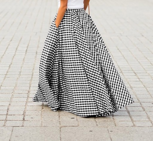Dámska dlhá sukňa s kockovaným vzorom