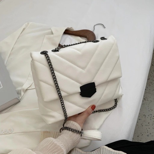 Dámská kožená crossbody kabelka M678