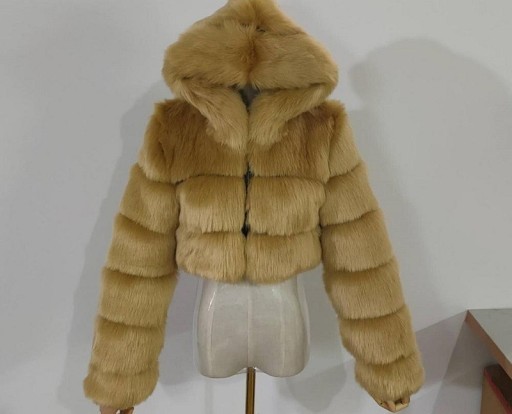 Damska kurtka zimowa ze sztucznego futra P1481