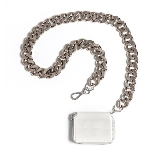 Dámska mini kabelka z PU kože na masívnom striebornom reťaze Malá taštička na zips s karabínou Nositeľná cez rameno 10,5 x 8,5 x 2 cm