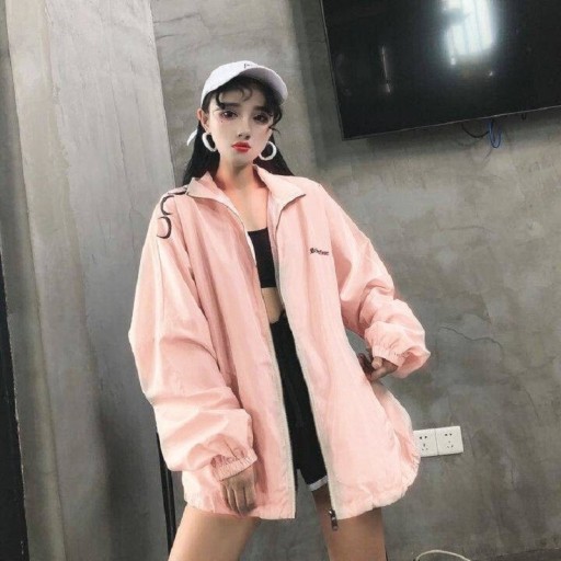 Dámska oversize bunda na zips so stojáčikom Potlač na ramene a rukáve Stiahnuté manžety Voľné dlhé rukávy Polyesterové Bočné vrecká