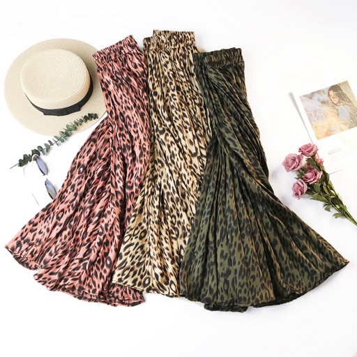 Dámska skladaná sukňa s leopardím vzorom