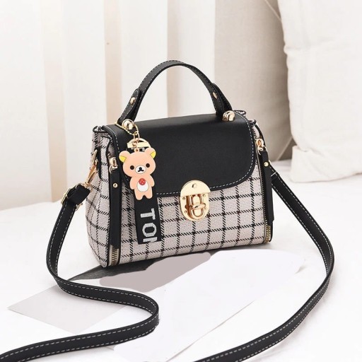 Damska skórzana torebka crossbody M796