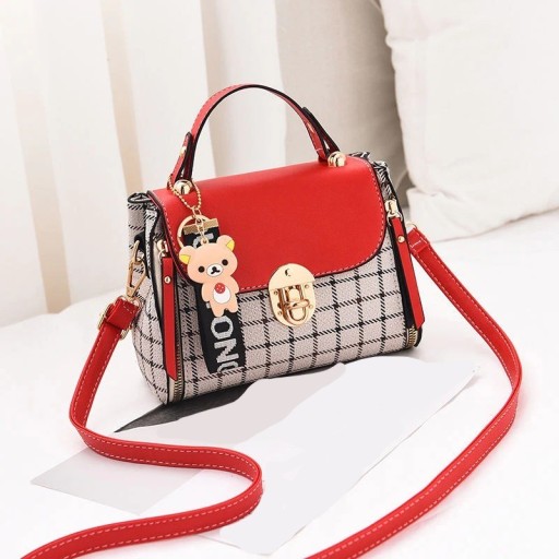 Damska skórzana torebka crossbody M796