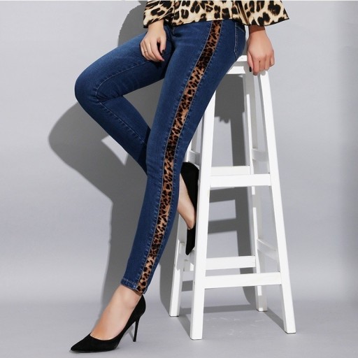 Dámske džínsy s leopardím pruhom