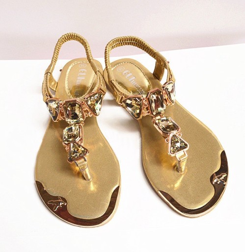 Dámske elegantné sandále s kamienkami