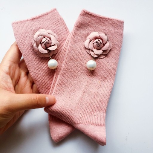 Dámske ponožky s ruží a perlou