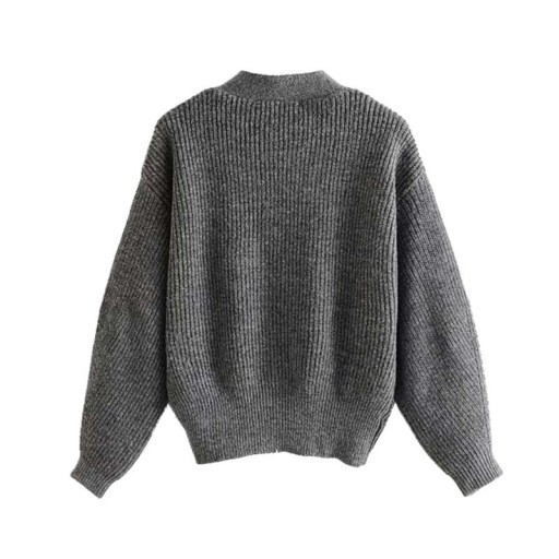 Damski sweter z guzikami