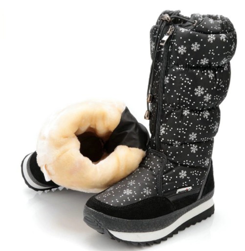 Damskie buty zimowe z płatkami śniegu