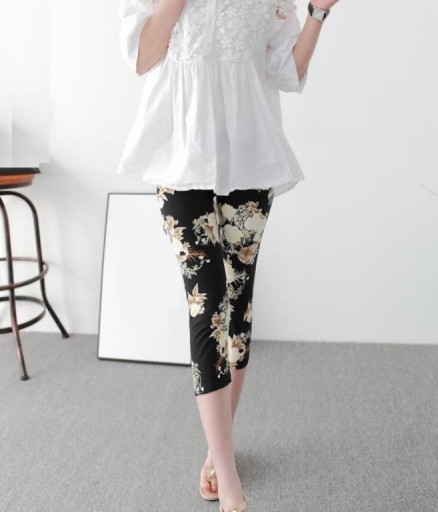 Damskie legginsy capri ze wzorem