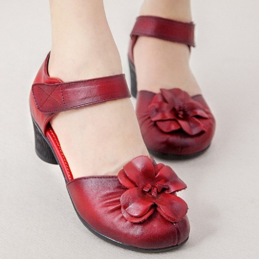 Damskie skórzane buty z kwiatkiem