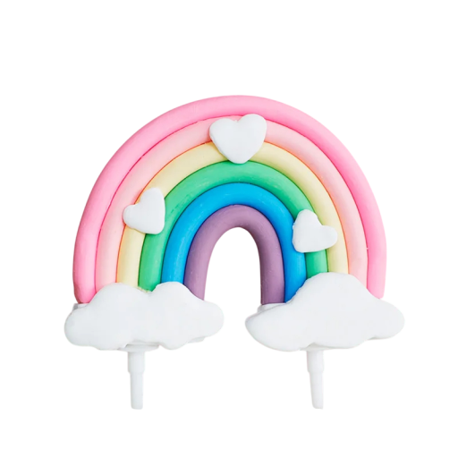 Decoración de pastel de arcoíris con nubes y corazones. Decoración colorida para pastel de cumpleaños para niños.