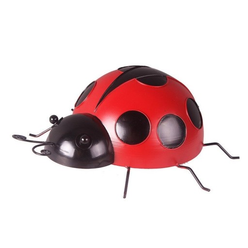 Décoration de jardin coccinelle