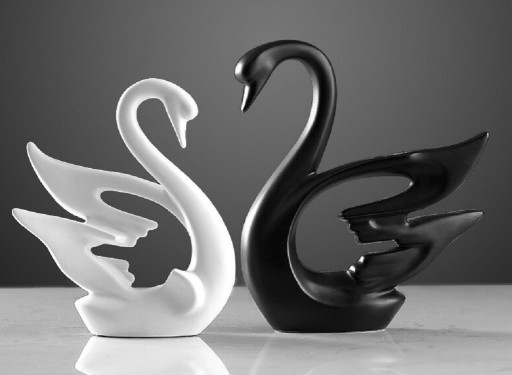 Decorative Swan Sculpture 2 pcs