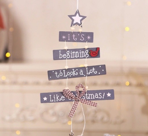 Decorazione natalizia da appendere a forma di albero