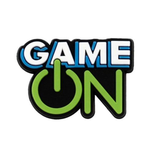 Dekorace na crocsy nápis Game On 3–4 cm PVC ozdoba na boty černo zeleno modro bílý herní motiv pro personalizaci obuvi