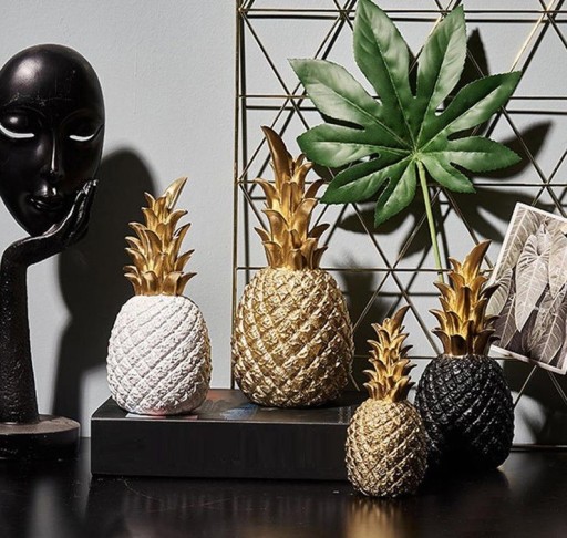 Dekoracyjna figurka ananasa