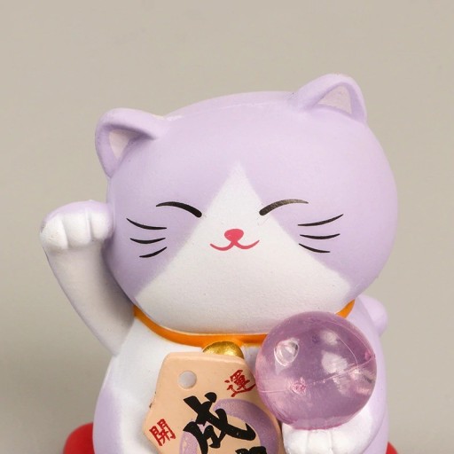 Dekoracyjny miniaturowy kot na szczęście