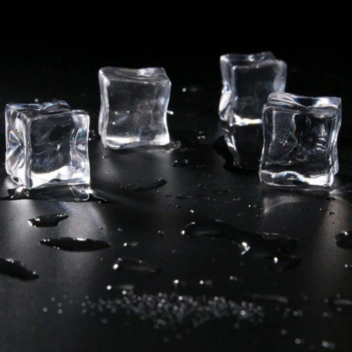 Dekoratívne umelá kocka ľadu 5 ks