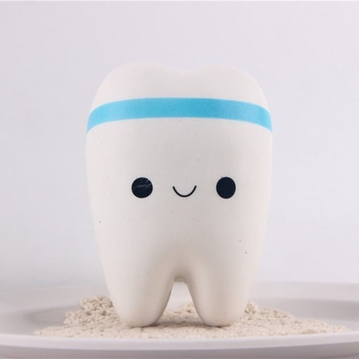 Dente antistress da schiacciare Giocattolo con faccina carina Per rilassare la tensione e distrarsi Materiale PU Dimensioni 9,7 x 7,1 x 5,3 cm