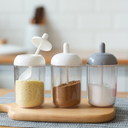 Dés à épices avec cuillère
