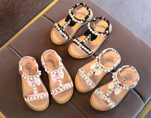 Dievčenské sandále s perlami