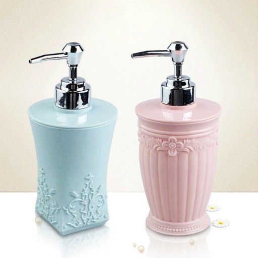 Dispensador de sabonete com ornamento