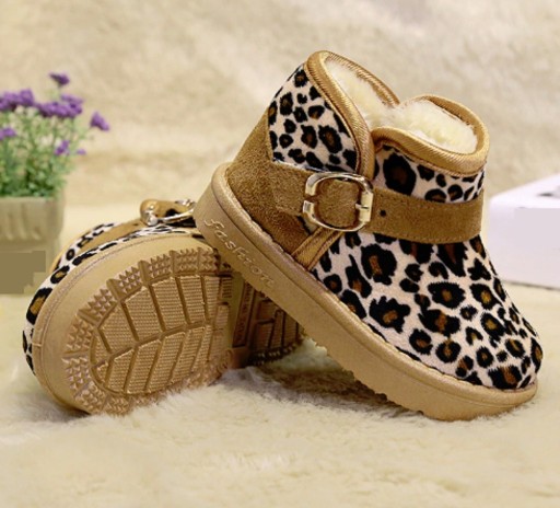Dívčí zimní boty s leopardím vzorem
