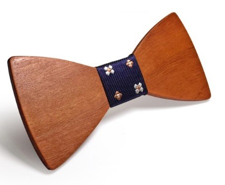 Drevený motýlik J634