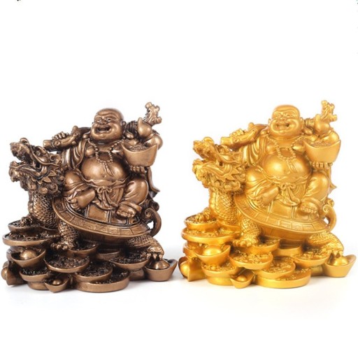 Eine dekorative Statuette eines lachenden Buddhas