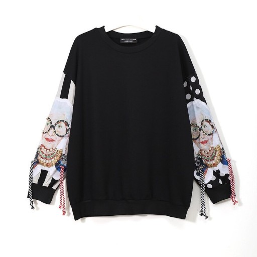 Ekstravagant sweatshirt til kvinder med tilbehør