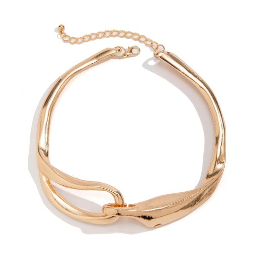 Ekstravagantti naisten choker, halkaisija 11 cm, säädettävä ketju 7 cm, epäsäännöllisistä lenkeistä koostuva ketju ainutlaatuista ilmettä
