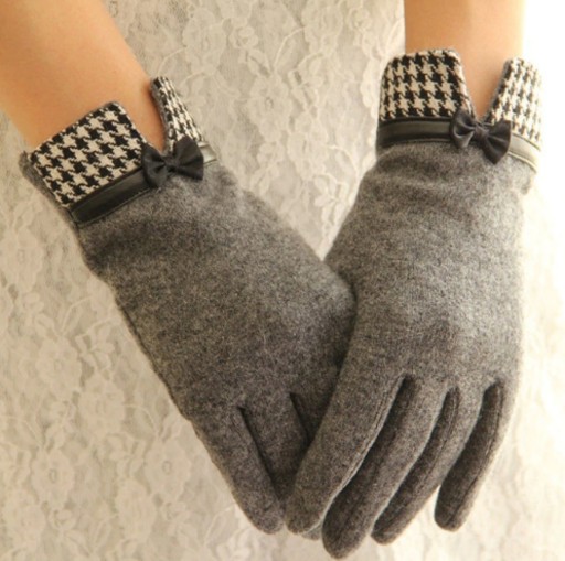 Eleganckie rękawiczki damskie z kokardą J2364