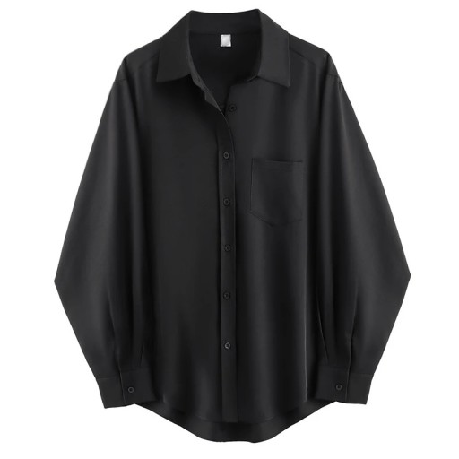 Elegant Oversized Women's Shirt with Long Sleeves Minimalist Loose Blouse for Everyday Outfit Comfortable Timeless Cut