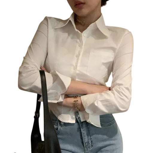 Elegante kantoorblouse voor dames met lange mouwen, omslagkraag, knopen en zakken. Formele stijl voor werk en vergaderingen.