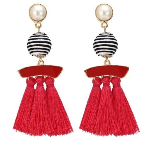 Elegantes pendientes con perla, bola y flecos J2515