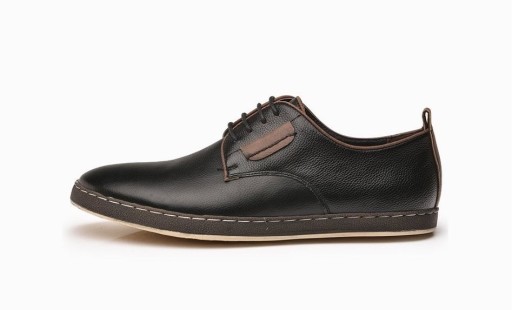 Eleganti scarpe stringate da uomo