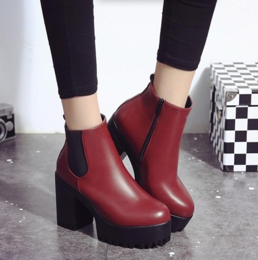 Eleganti stivaletti da donna con tacco J1293