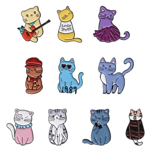 Ensemble de 10 épingles émaillées motifs de chat dessins animés broches en métal colorées pour revers sac à dos vêtement accessoire