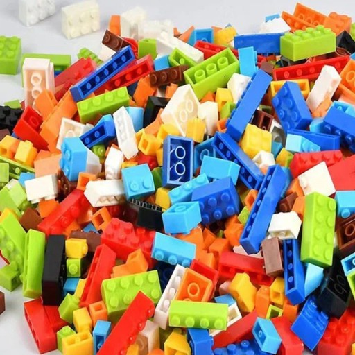 Ensemble de pièces de construction 500 pcs Blocs pour enfants Différentes couleurs et tailles Compatible avec les ensembles de construction Jouet créatif Âge 6+