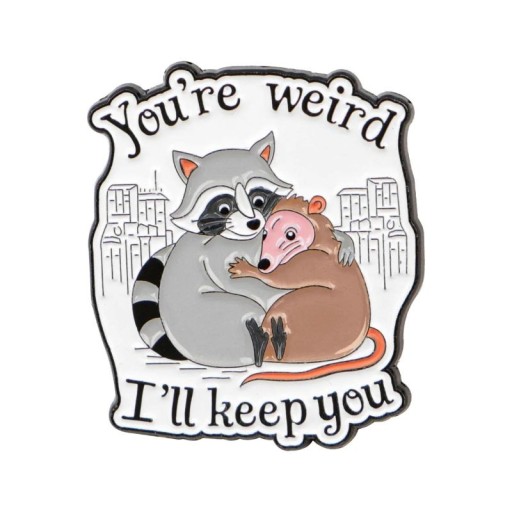 Épinglette émaillée raton laveur avec opossum et inscription environ 3,2 × 2,7 cm motif coloré dessiné badge pour sac à dos revers de vêtements accessoire